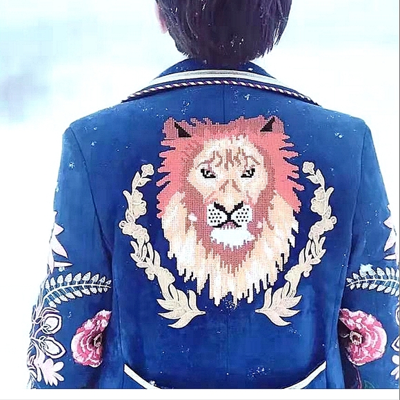 ♥️SOLD NWT Embroidered Duck Velvet Royal Celebrity luxurious Coat. XL - Picture 3 of 15